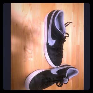 Mens size 11 Nike’s